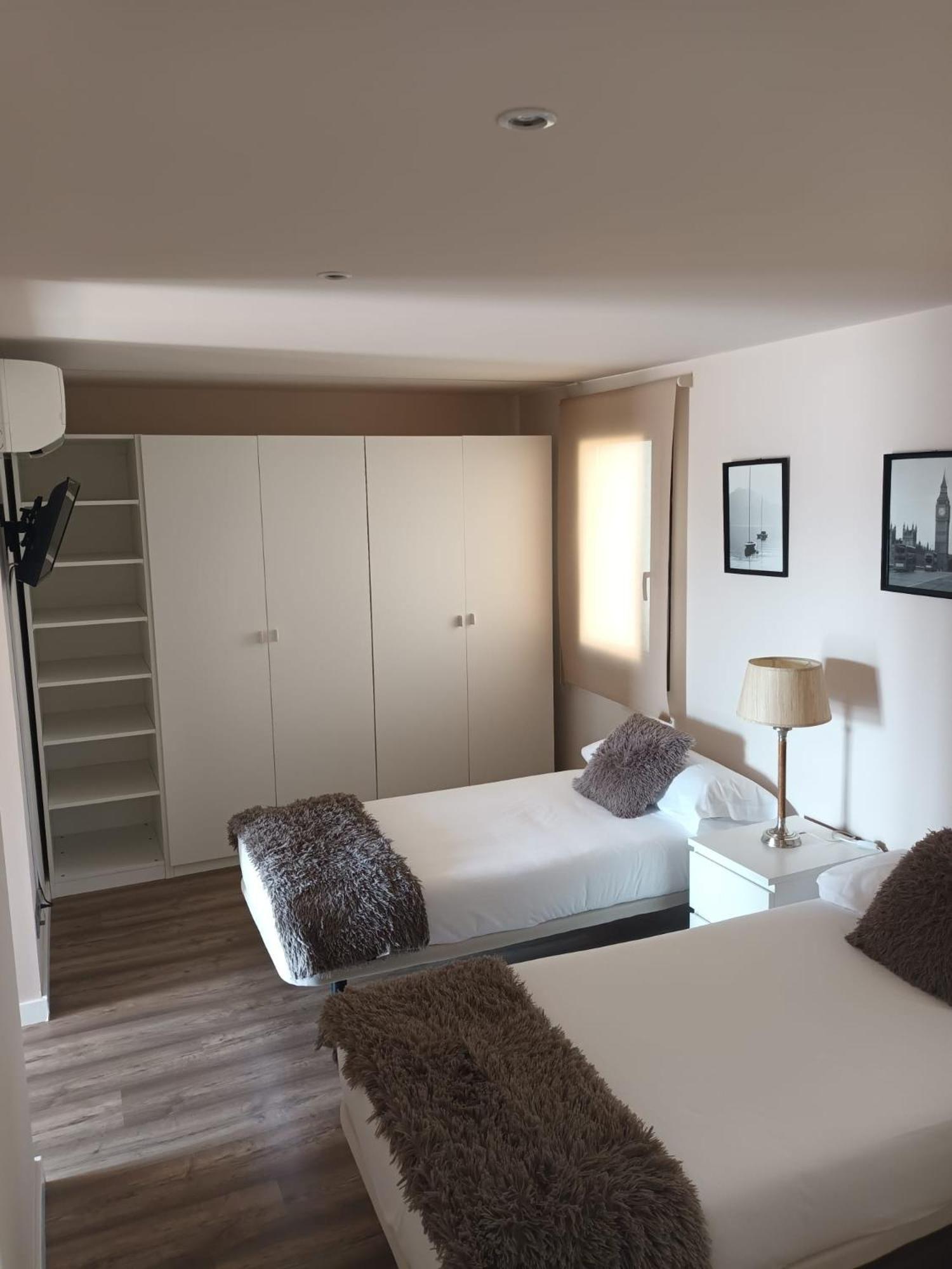 Hotel Monegal Barcelona Szoba fotó